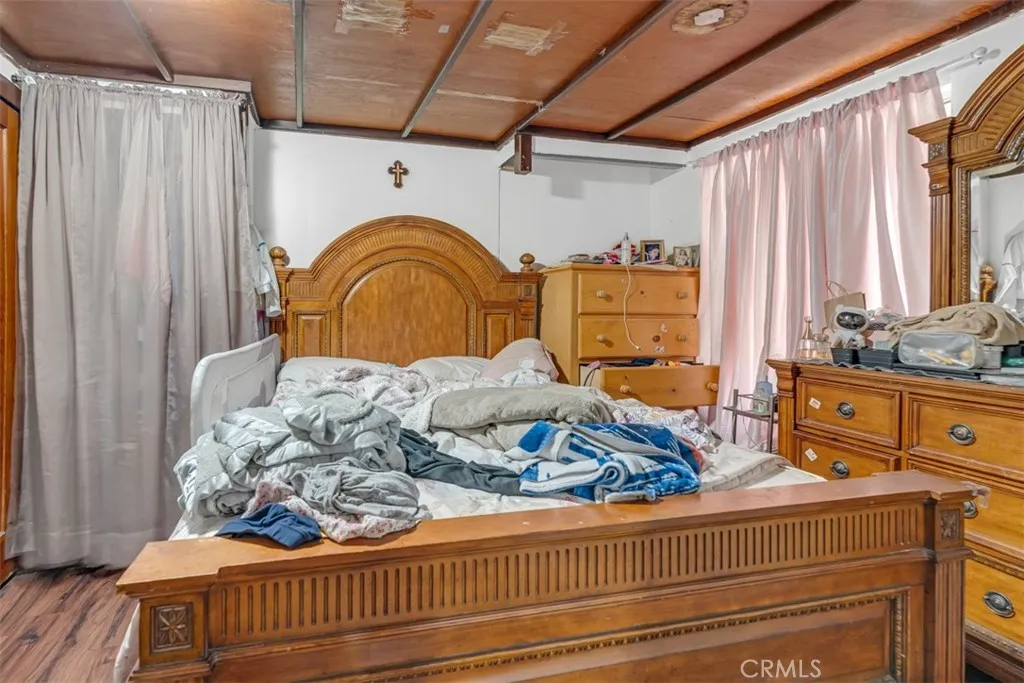 120 N Bonnie Beach Place, East Los Angeles, California 90063 home-pic-11